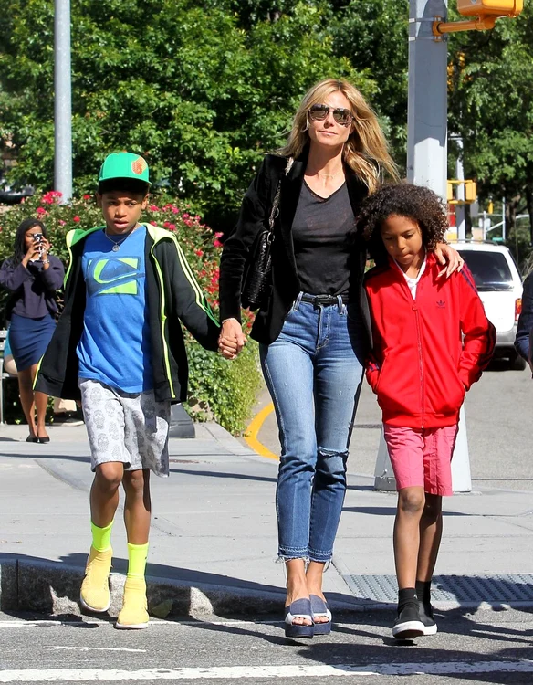 Heidi Klum & Her Kids Stay Close While Crossing The Street In NYC jpeg