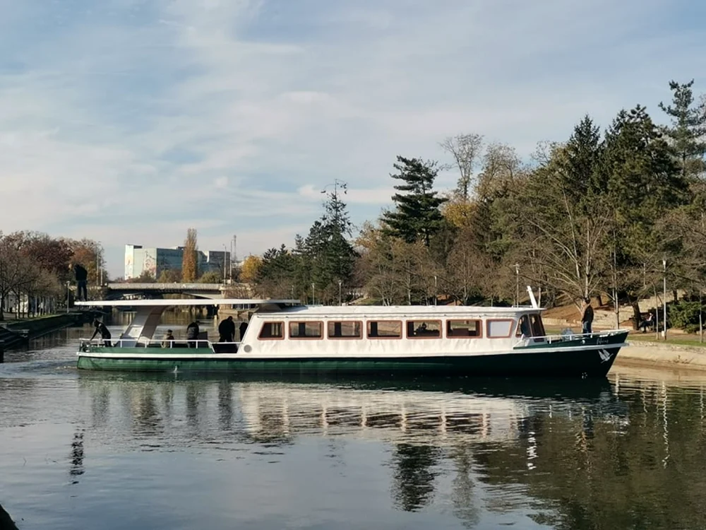Vaporul "Pelican" e din nou pe apă FOTO Ş.Both
