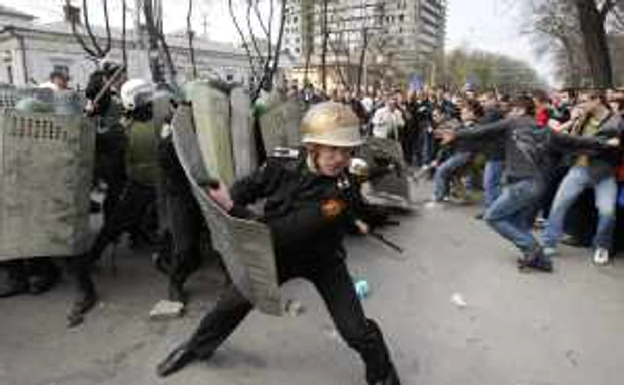 Protestele de la 7 aprilie 2009. FOTO Reuters