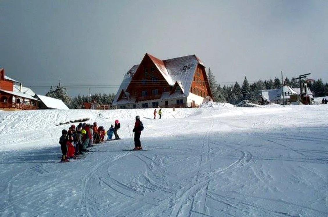Domeniul schiabil de la Harghita-Mădăraş va fi deschis de pe 1 Decembrie Foto: Facebook