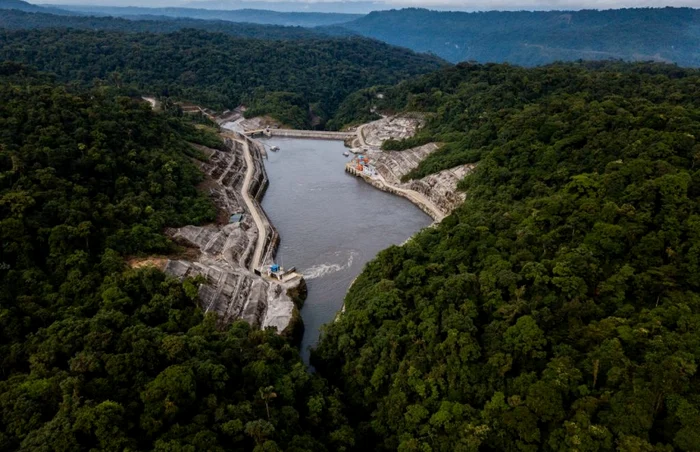 Barajul Coca Codo Sinclair din Ecuador FOTO Federico Rios Escobar / The New York Times