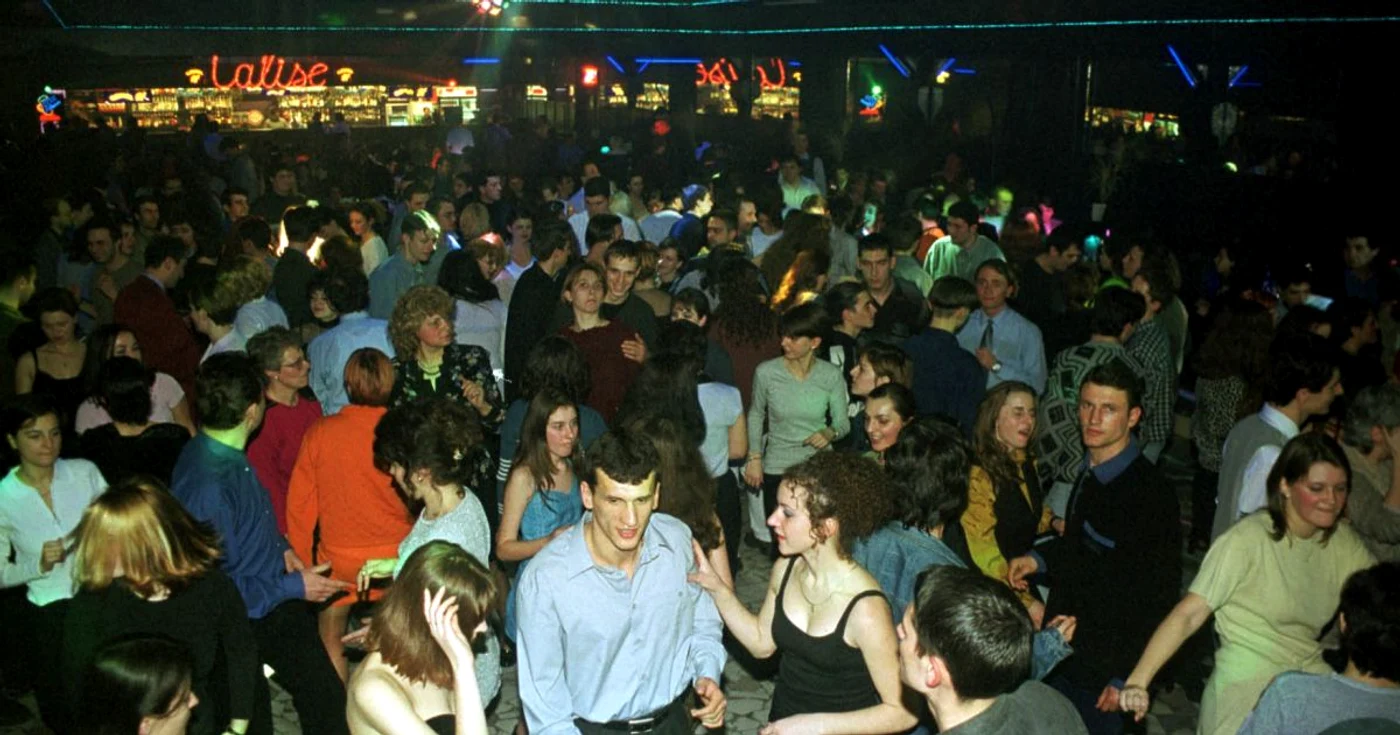 Cluburile şi discotecile vor fi "cârligul" de agăţat turişti străini în Capitală. FOTO Mediafax