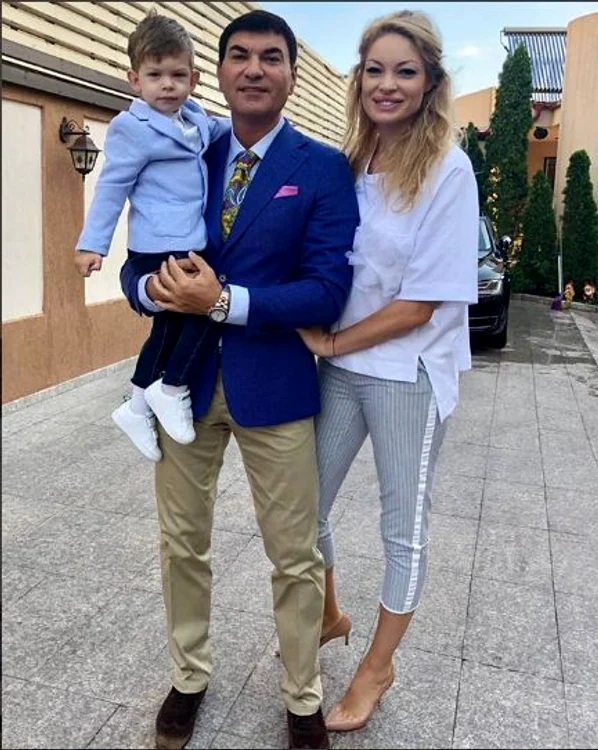 Valentina Pelinel Cristi Borcea prima zi de gradinita Milan Cristian 2 jpeg