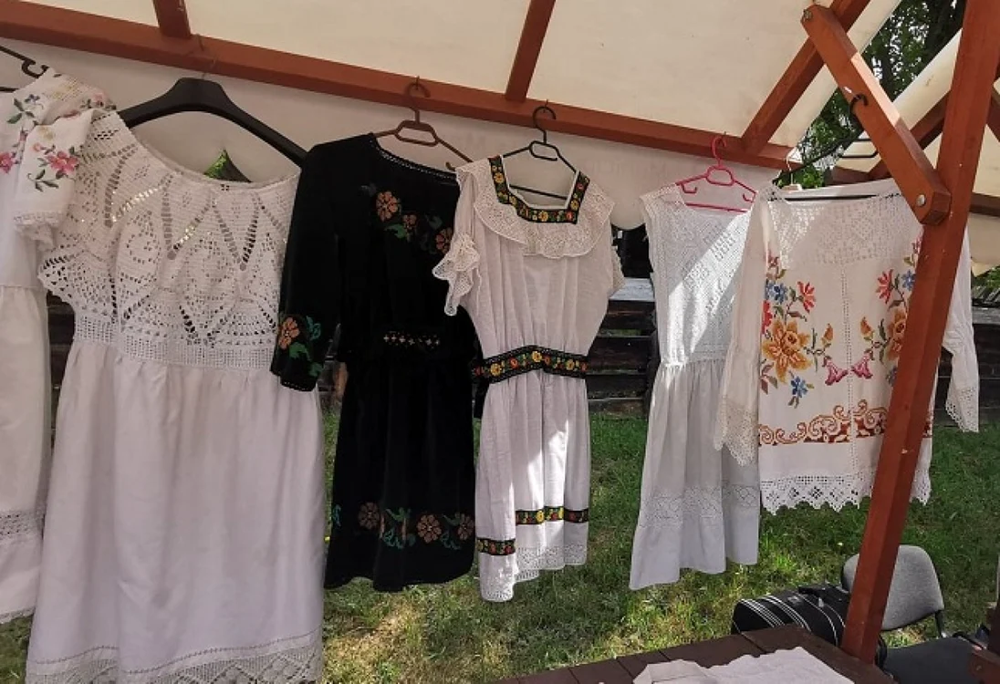 livia sovre costume