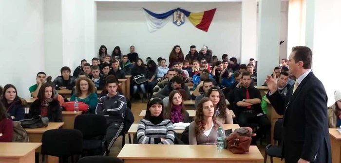 Evenimentul a fost un bun prilej pentru elevi de a cunoaşte domeniul economic