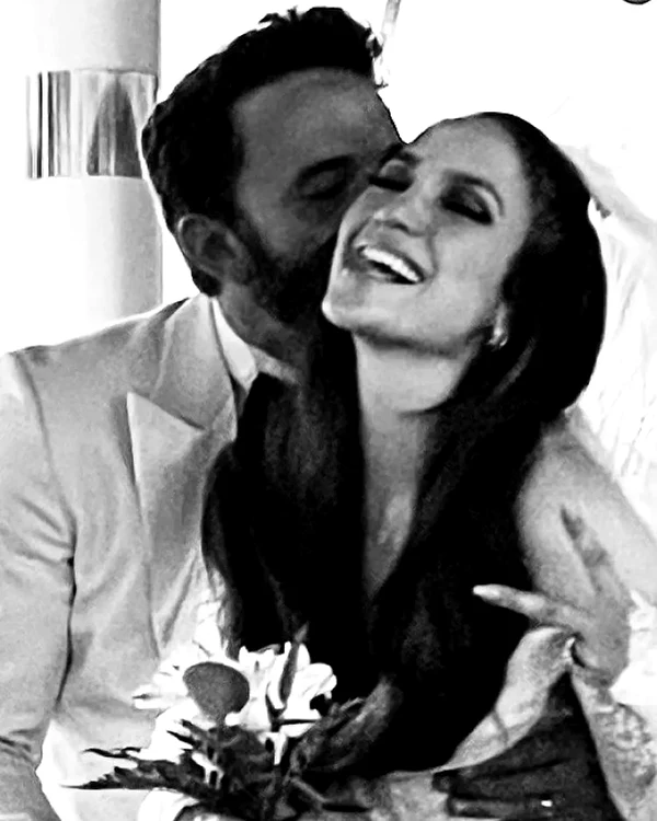 Jennfier Lopez si Ben Affleck s au casatorit (1) jfif