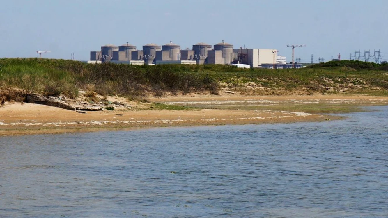 Reactoarele centralei nucleare s-au oprit de urgență / Sursa foto: Wikimedia