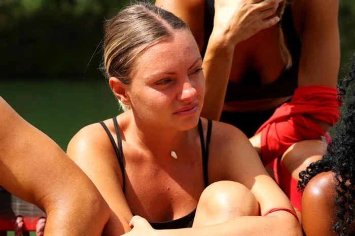 
    Musty Camarafoto: Kanal  D  