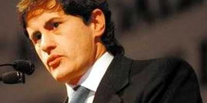 Italia: Alemanno îi asigură pe români că nu vor beneficia uşor de case sociale