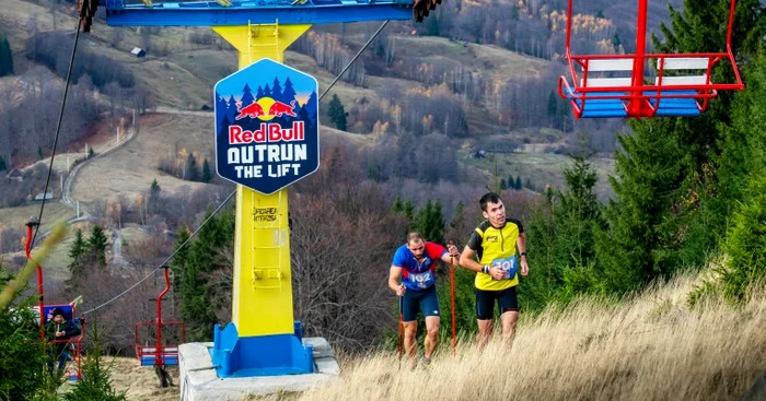 
    Atletii s-au luat la întrecere cu telescaunul din Parîng  