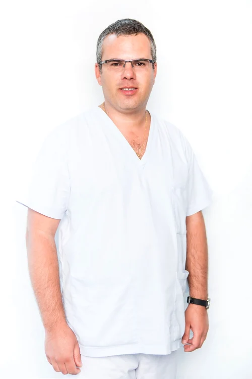 Dr. Teodor Buliga este supraspecializat în chirurgie oncologică FOTO Sanador