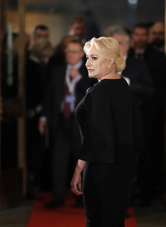 Ținuta Vioricăi Dăncilă