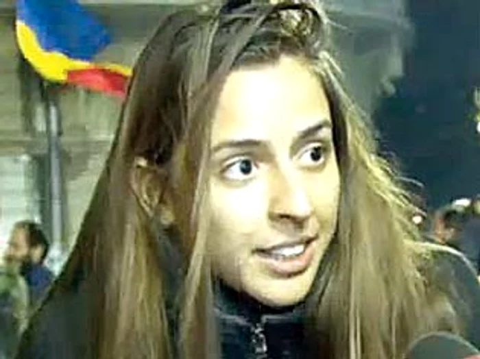 Peste 75.000 de români au ieşit pe străzi.Nu mai pot răbda corupţia, hoţia, minciuna şi batjocura politicienilor Foto: David Muntean