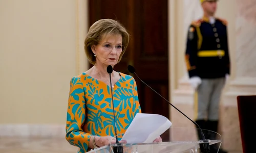 Majestatea Sa Margareta la seara Corpului Diplomatic   Daniel Angelescu, Casa Majestății Sale (6) jpeg