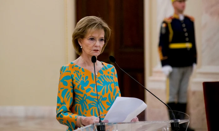 Majestatea Sa Margareta la seara Corpului Diplomatic   Daniel Angelescu, Casa Majestății Sale (6) jpeg