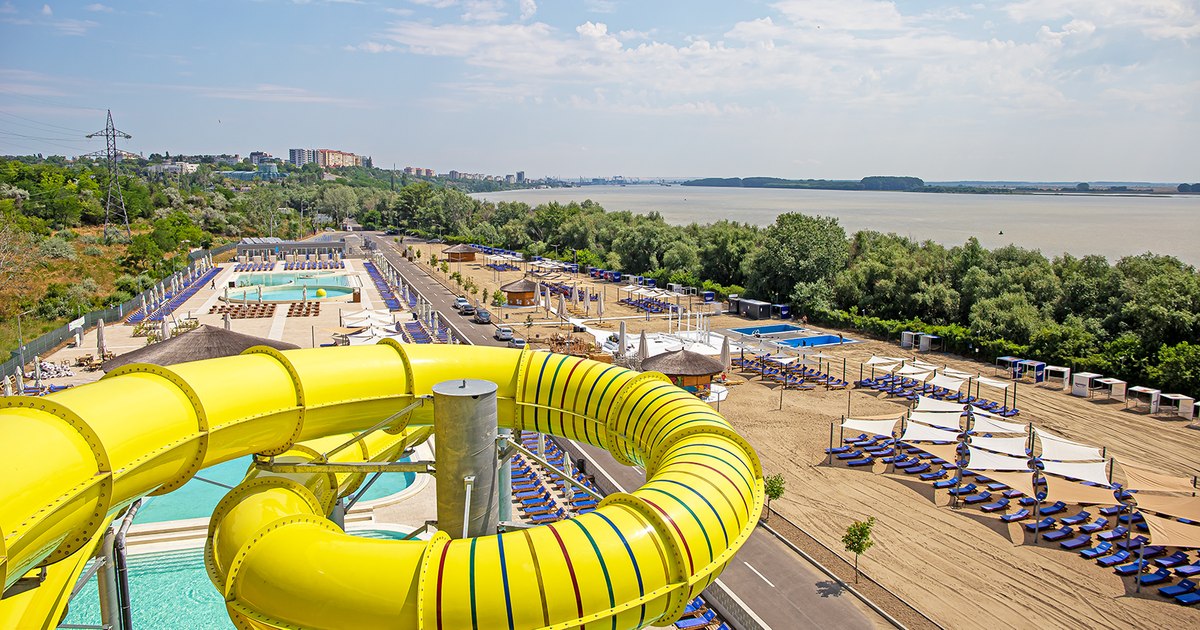 Se redeschide cel mai mare parc acvatic din sud-estul ţării şi de la ...
