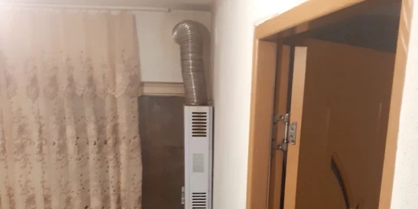 Intoxicaţie cu carbon de la o centrală pentru încălzit apa în baie în Dozeşti - Fârtăţeşti judeţul Vâlcea Foto Adevărul
