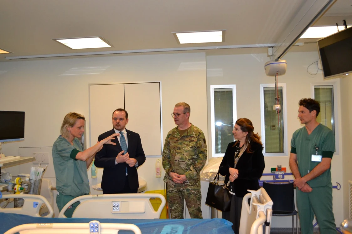 Alexandru Rogobete la Spitalul Regina Astrid din Bruxelles FOTO Facebook
