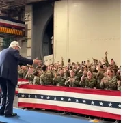 Trump la baza SUAS din jaăponia Mango News png