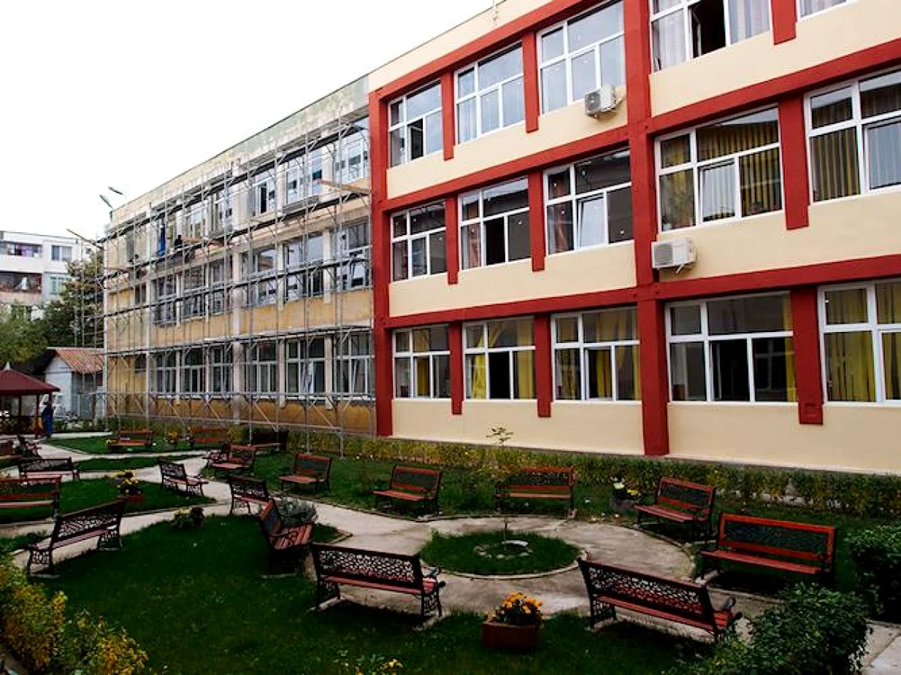 Liceul Economic va arăta altfel la mijlocul anului viitor. Foto: Facebook