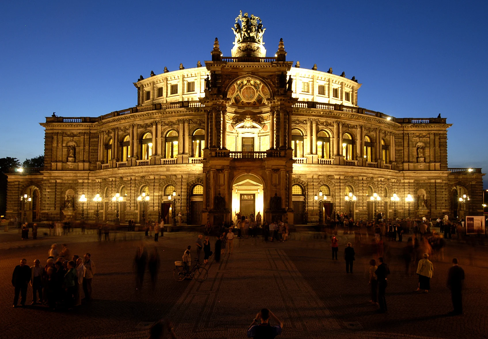 Valoroase glasuri tinere în „Romeo și Julieta” la Semperoper Dresda