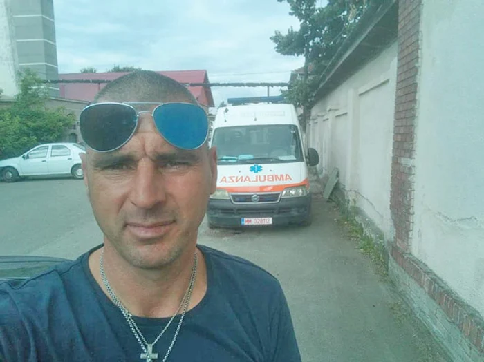 Vasile Bolohan lucrează cu zâmbetul pe buze Foto: ziarulromanesc.de / Facebook Vasile Bolohan