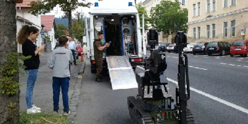 valiza suspecta robor sri brasov