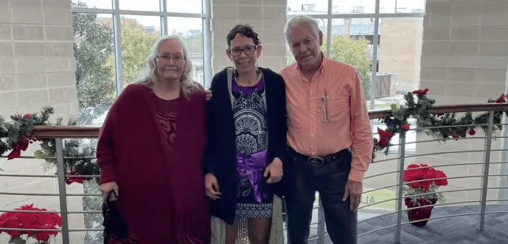 O femeie din Texas a fost găsită de familie la aproape 51 de ani după ce a fost răpită de bona sa
