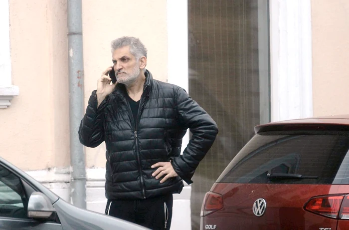 Damian Drăghici pare de nerecunoscut!