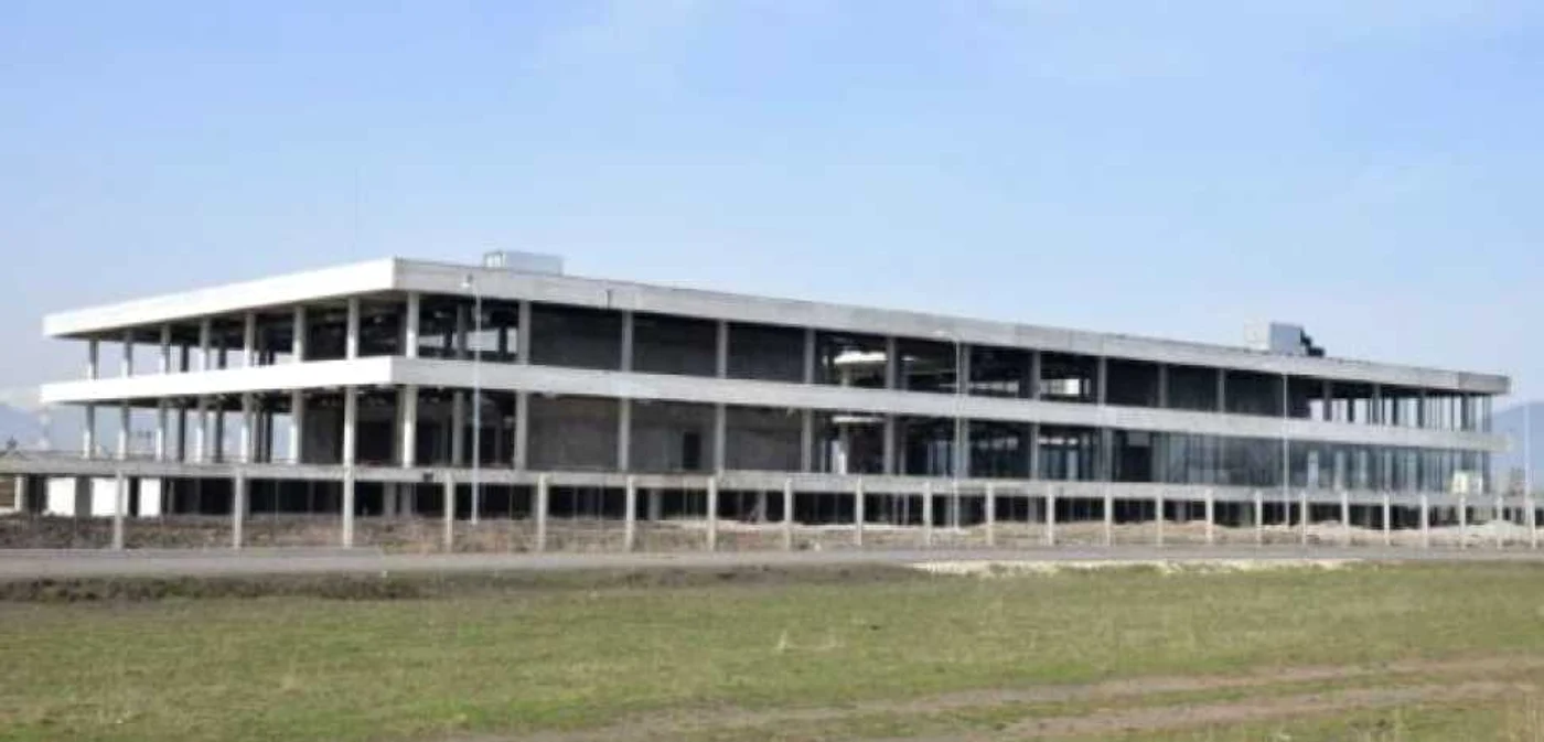 Doar 35% dintre lucrările necesare au fost efectuate pe primul constructor. FOTORudolf Fekete.