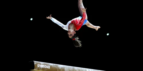 Aurelie Keller din Luxemburg concurează la bârnă în timpul evenimentului de calificare la Campionatele Europene de Gimnastică Artistică Glasgow 2018 la SSE Hydro în Glasgow Scoţia FOTO Guliver / Getty Images / Julian Finney 
