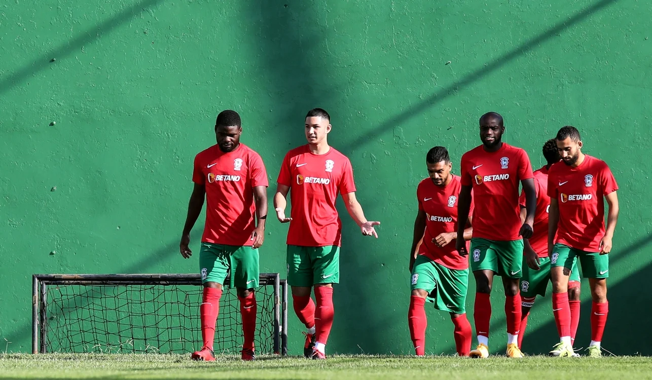Faiq Bolkiah (al doilea, de la stânga la dreapta), cel mai bogat jucător de fotbal
