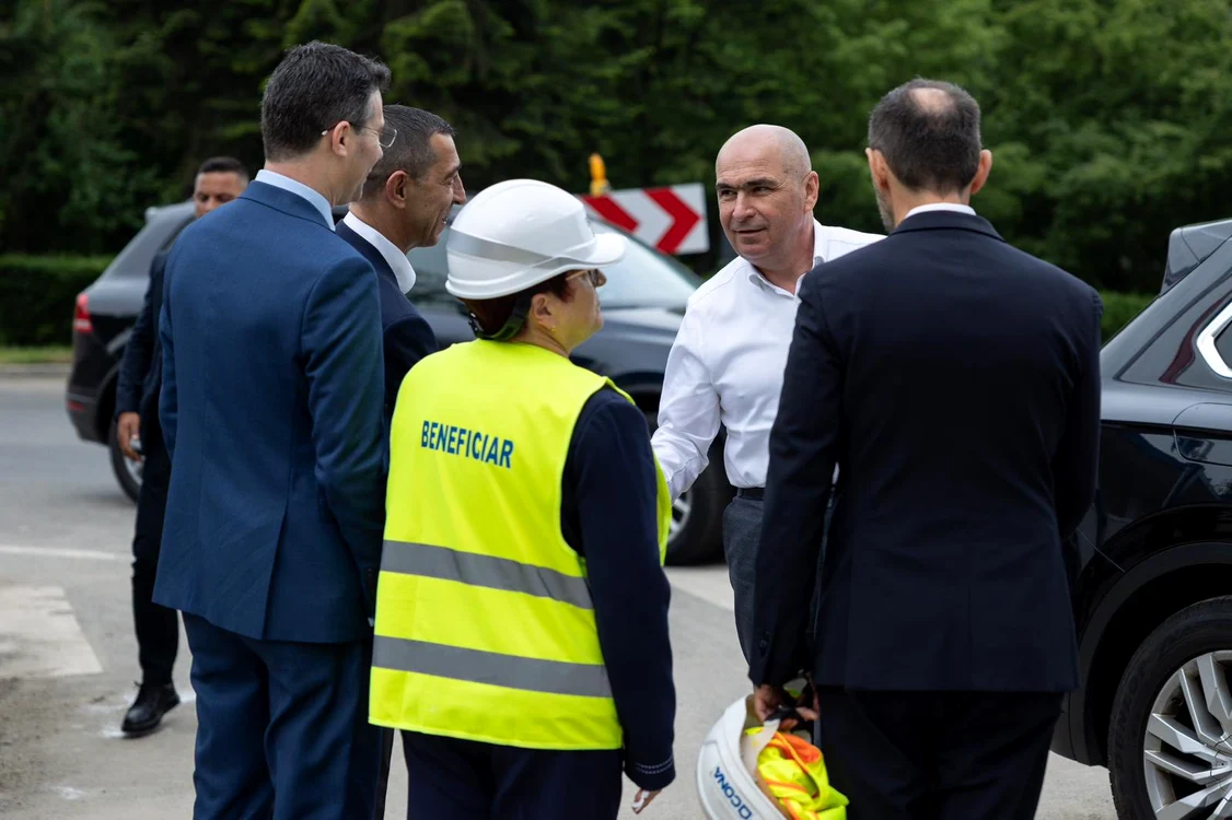 Premierul interimar Ilie Bolojan a fost sâmbătă la Târgu Mureș. FOTO: Facebook