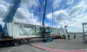 punti de imbarcare aeroportul otopeni  foto cnab jpg
