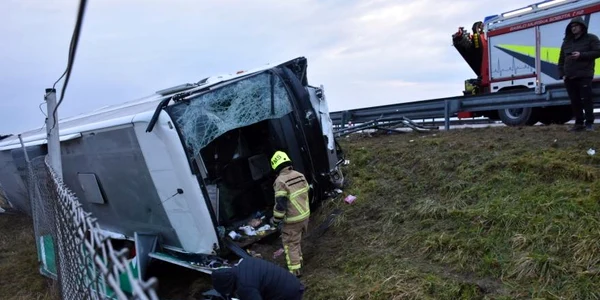 Autocar cu români răsturnat în Slovenia FOTO sobotainfo.com