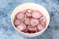 Apa de ceapa in raceala si gripa, remediu popular printre tiktokeri  Sursa imagine shutterstock 2180889633 jpg