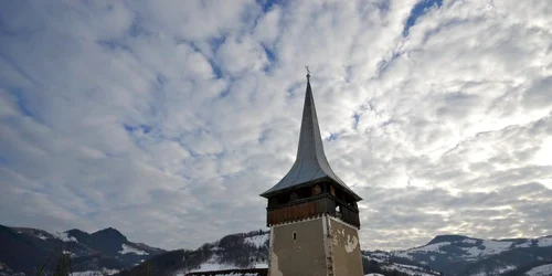 Biserica din lacul de steril 