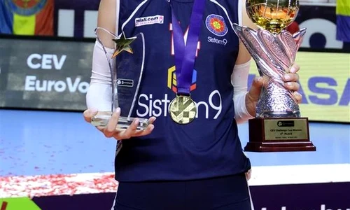 alexia carutasu trofee cupa challene jpeg