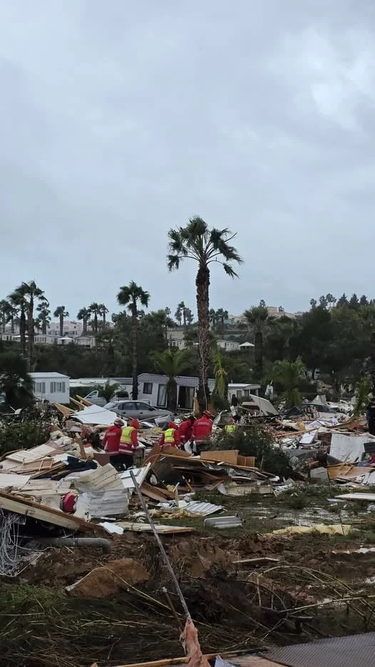 Momentul în care o tornadă devastează sudul Portugaliei: o femeie a murit, zeci de răniți și pagube uriașe în urma furtunii Claudia