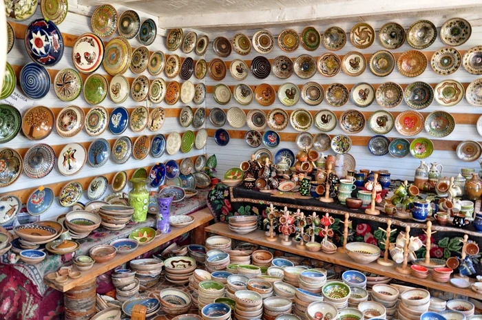 Ceramica de Horezu inclusă în patrimoniul mondial UNESCO în imagine marca Alina şi Liviu Iorga Foto Gh Chelu