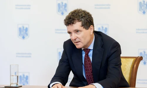 nicusor dan foto x jpeg