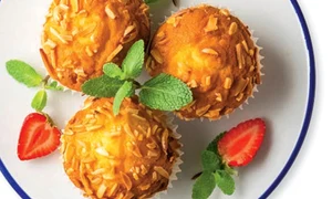 briose cu capsuni jpg