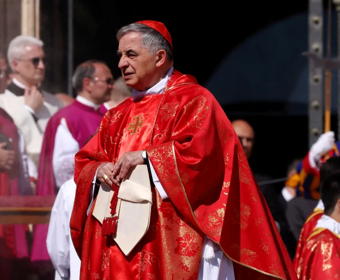 Cardinalul italian Angelo Becciu 