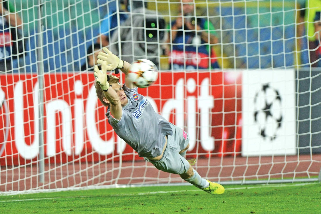 
    Ţucudean a marcat  primul gol oficial  de când e la Steaua  