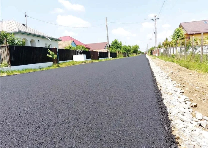 Străzile oraşului au fost asfaltate cu ajutorul fondurilor europene. Foto: adevarul.ro
