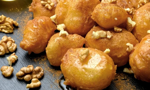 gogosi cu mere si nuci jpg