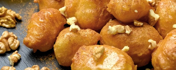 gogosi cu mere si nuci jpg