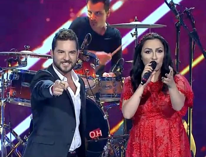 Andra și David Bisbal și-au cântat noua piesă la" Românii au talent"Foto: captură Pro Tv