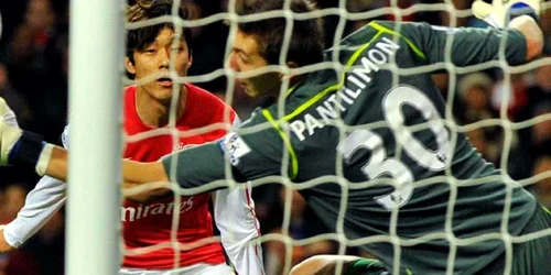 Pantilimon, încă o paradă de senzaţie în meciul cu United