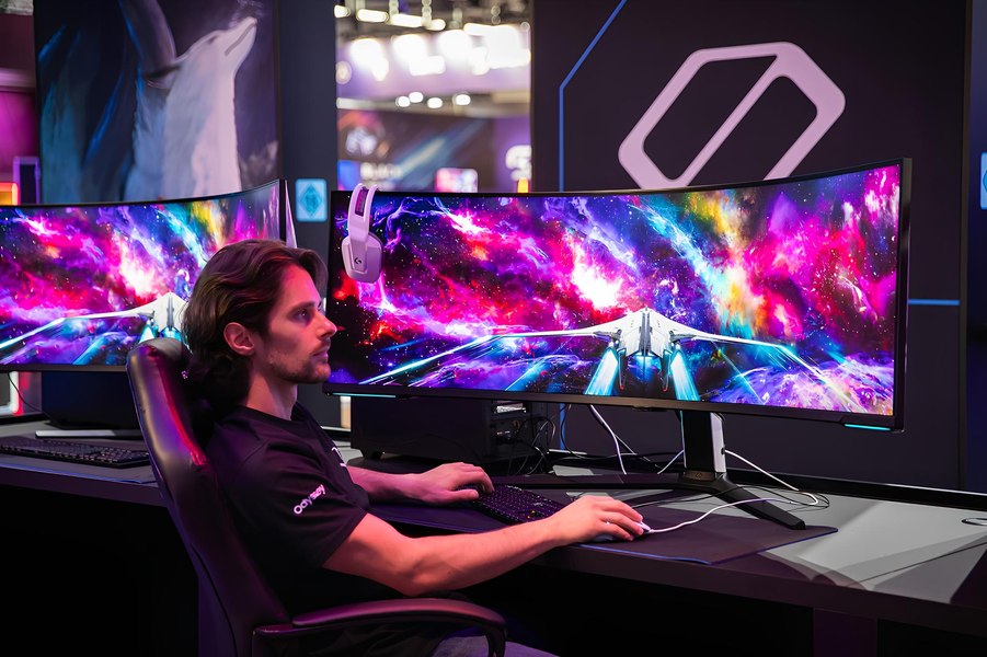  Samsung anunță primul monitor de gaming Dual UHD din lume - Odyssey Neo G9 57"